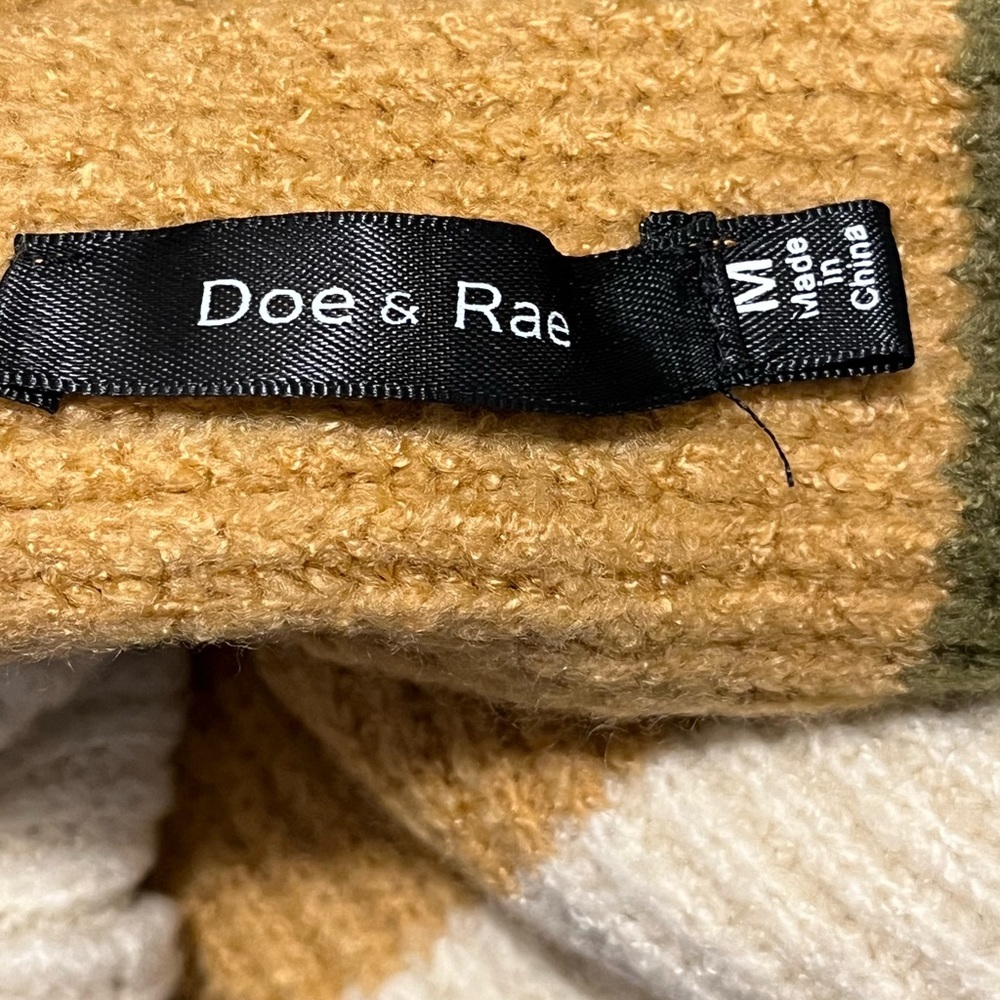 Doe & Rae Sweater NWOT - Picture 3 of 5